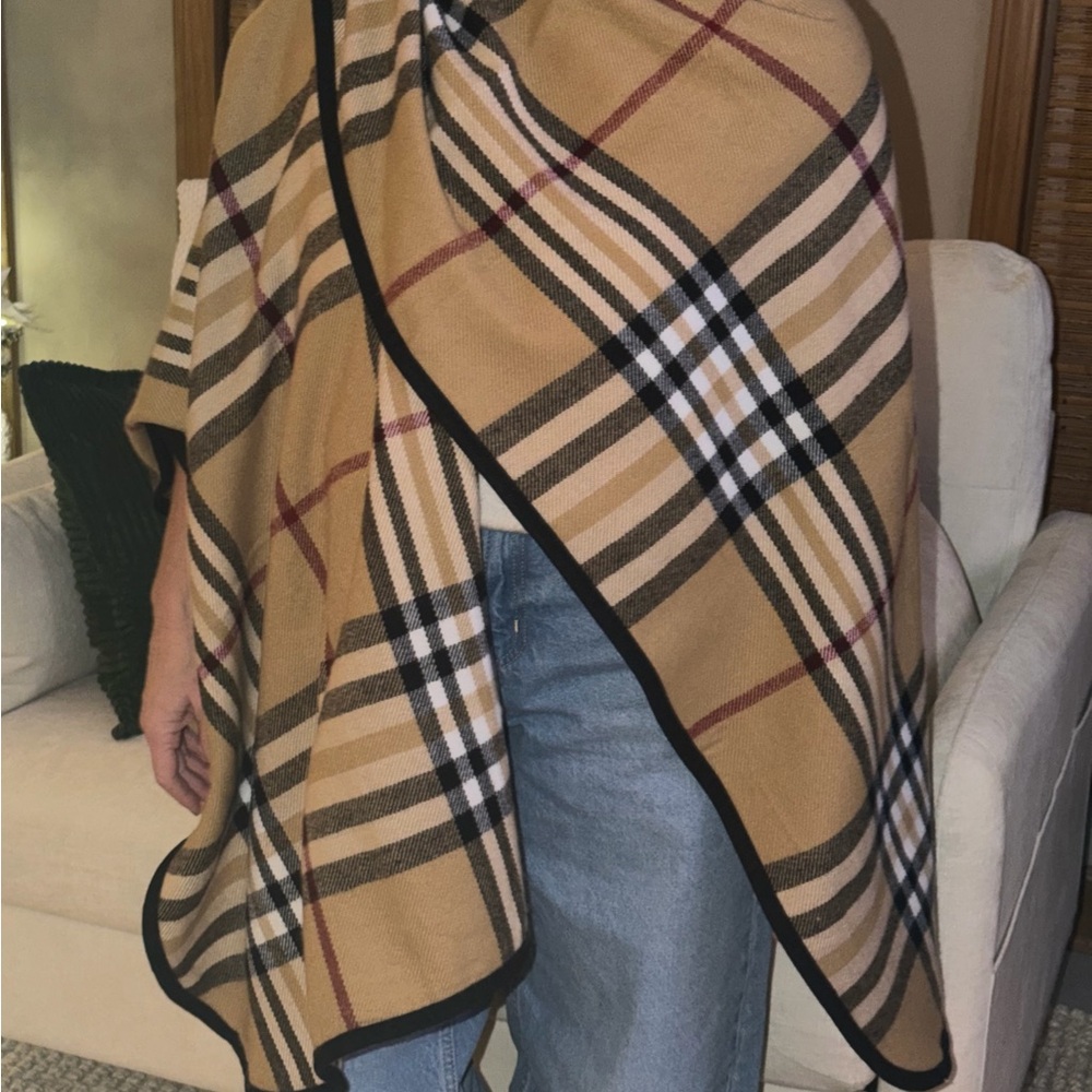 Plaid Patterned Scarf - Picture 6 of 7